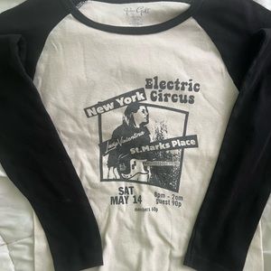 Brandy Melville shirt